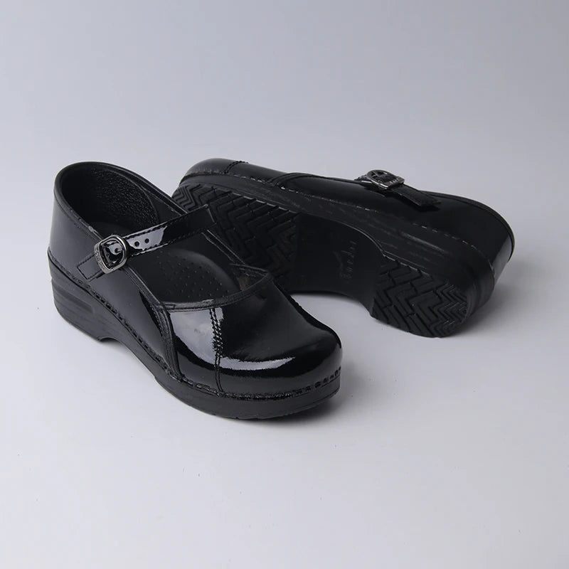 Clogs Women - Shiny Black with Strap