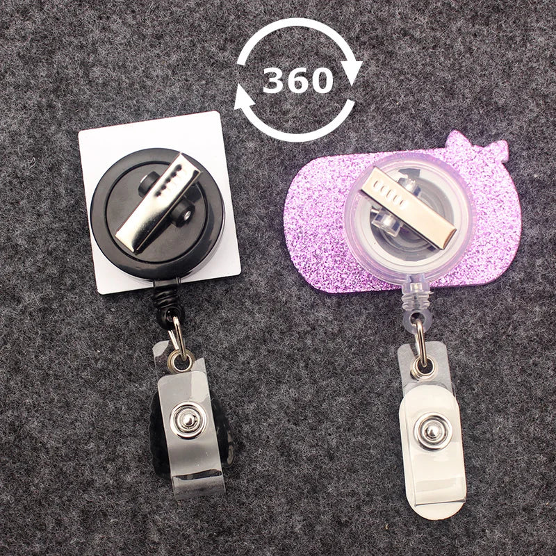 badge reel with a 360 rotation, alligator clip